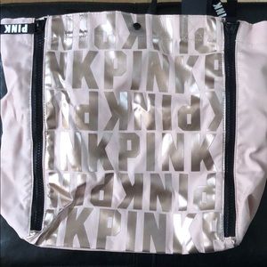 Brand pink travel bag! NWOT 💗